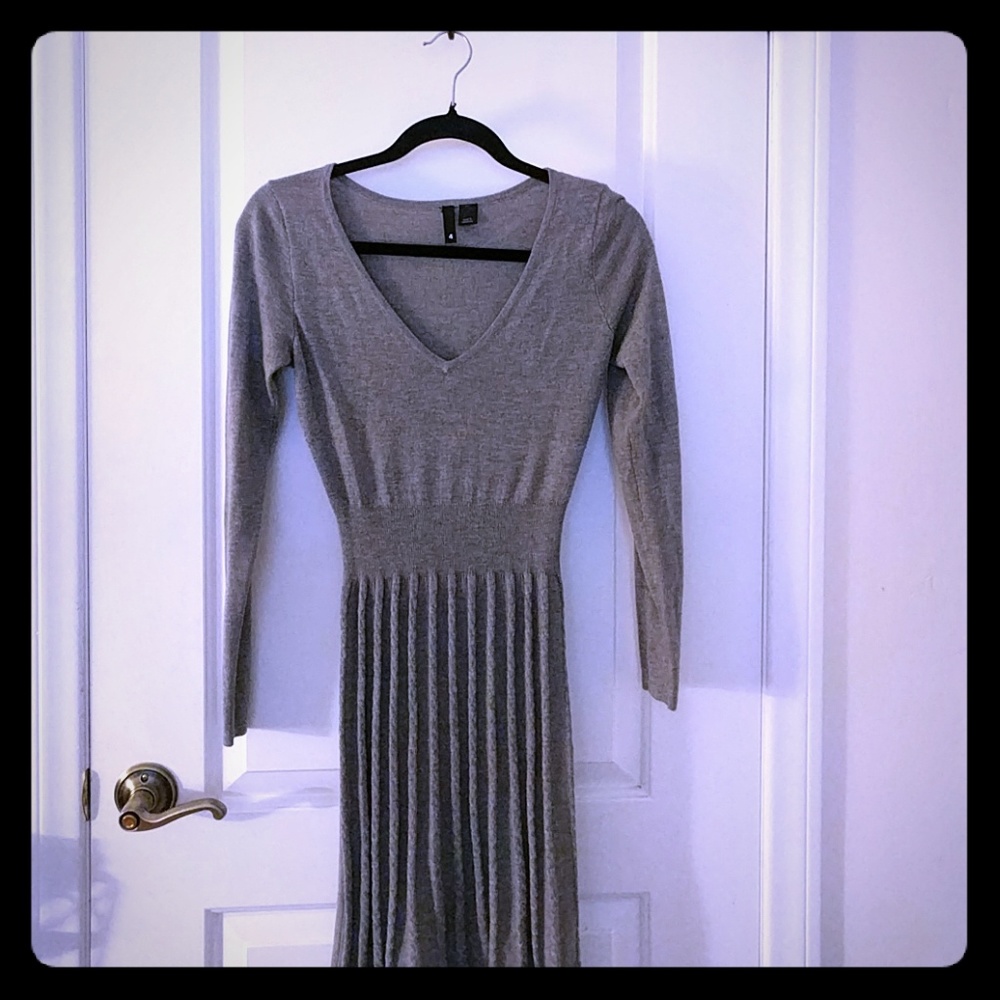 Grey long sleeve dress